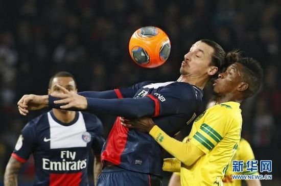  巴黎圣日耳曼主场大胜登顶