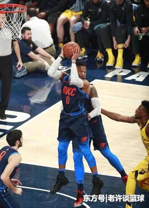  步行者团队篮球击溃魔术防线