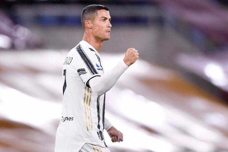  C罗梅开二度主宰比赛，葡萄牙晋级形势大好