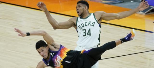  贾巴尔发球上网战术奏效轻取胜利果实