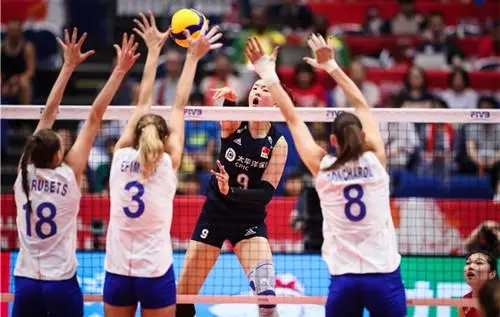  辛纳发球火力全开，蒙特利尔站斩获生涯首冠