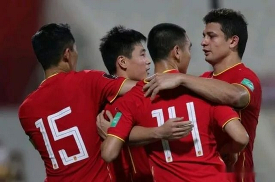  伤病潮侵袭各大豪门，阵容轮换考验智慧